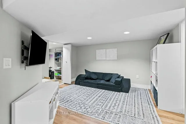 Additional image 25 of 18 Park Row