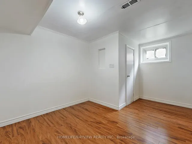 Additional image 38 of 40 Tollerton Ave
