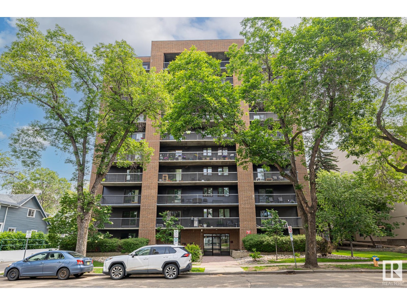 #202 9929 113 ST NW|Edmonton, Alberta T5K2N9