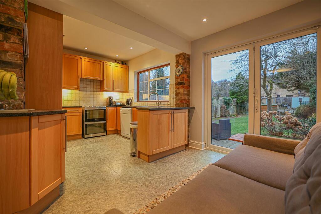 Additional image 7 of Luton Road, Harpenden, AL5