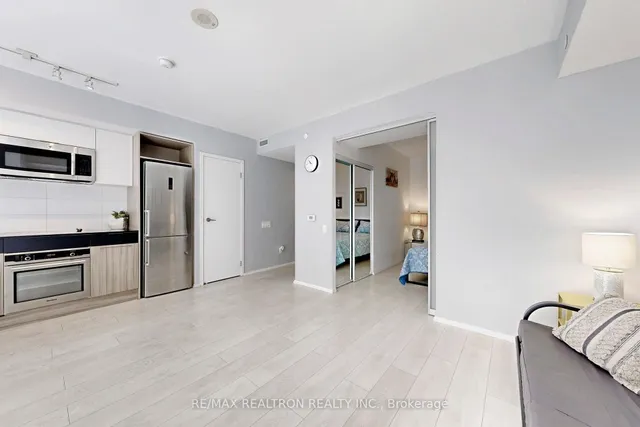 Additional image 11 of 68 Shuter St Unit 701