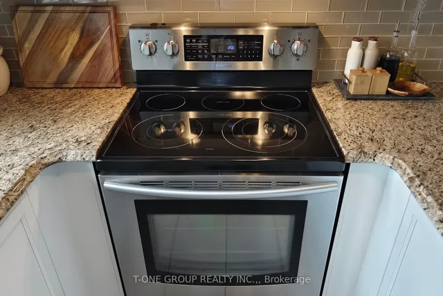 Additional image 8 of 301 ELLEN DAVIDSON Dr