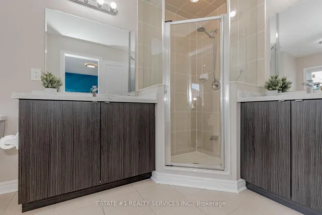 Additional image 32 of 128 Finegan Circ