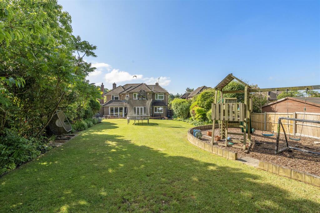 Additional image 11 of Meadway, Harpenden