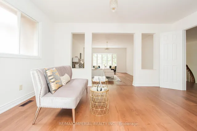 Additional image 33 of 11 Riderwood Dr