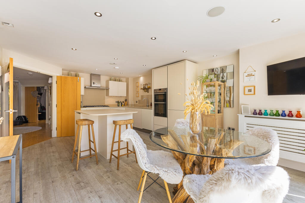 Additional image 9 of Sevenacres, Welwyn, AL6