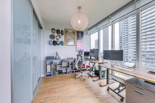 Additional image 18 of 88 Park Lawn Rd Unit 1105