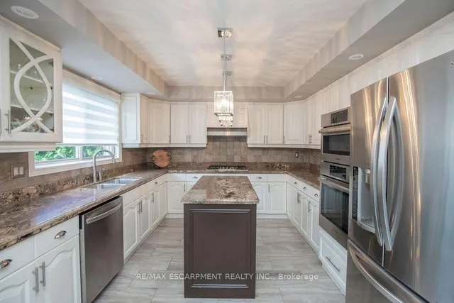 Additional image 11 of 10 Shadeland Cres