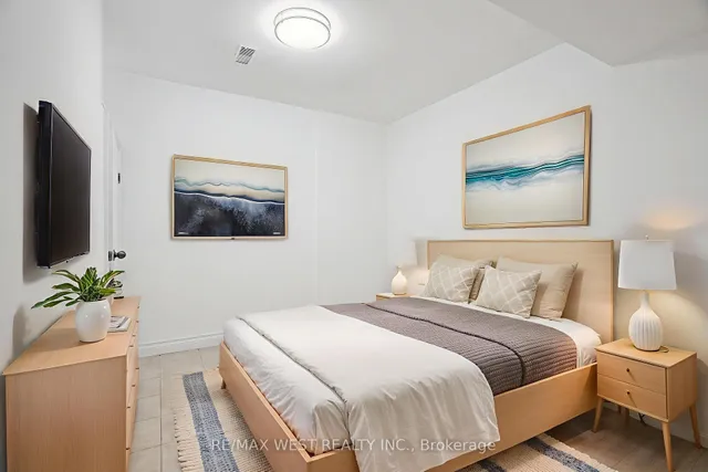 Additional image 14 of 130 Lansdowne Ave