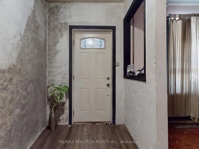 Additional image 6 of 780 Pape Ave