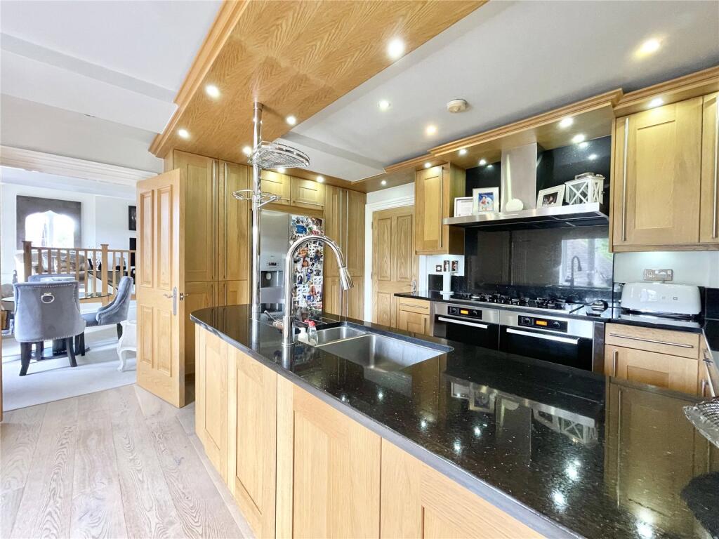 Additional image 10 of Bedwell Hall, Bedwell Park, Cucumber Lane, Hatfield, AL9