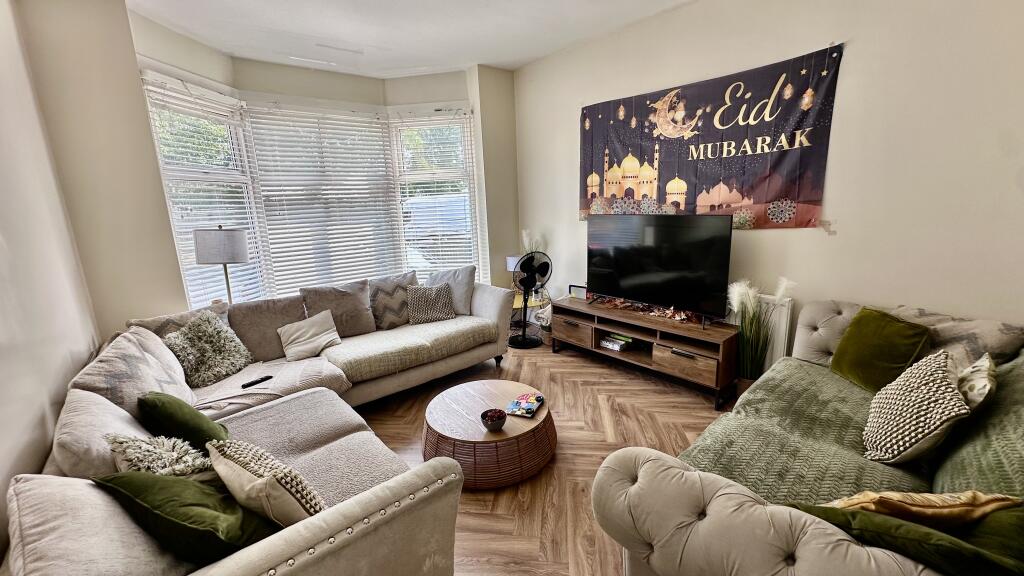 Additional image 2 of Yardley wood road, Moseley, B13