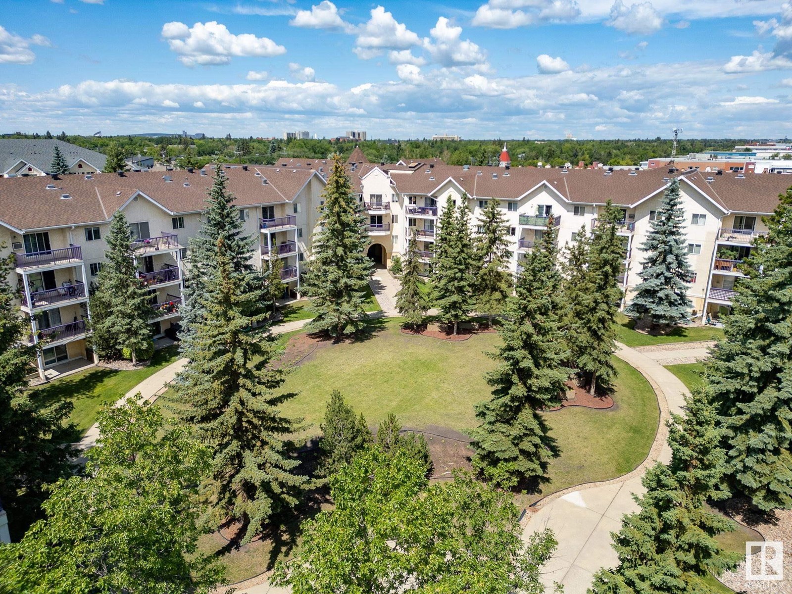 #324 10636 120 ST NW|Edmonton, Alberta T5H4L5