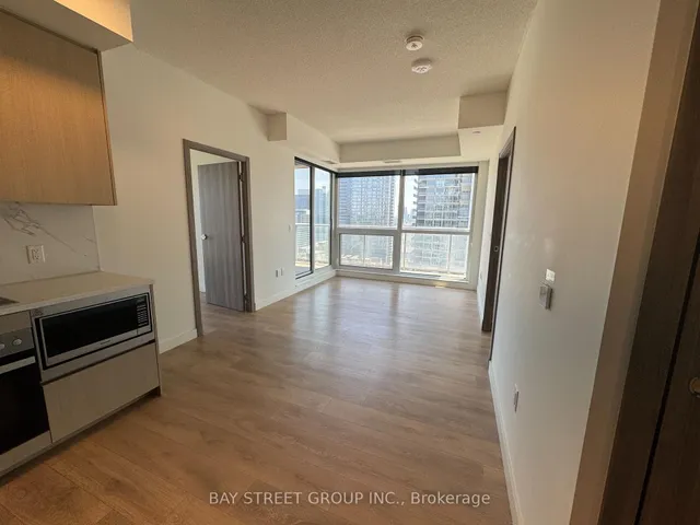 Additional image 8 of 27 MCMAHON Dr Unit 1512