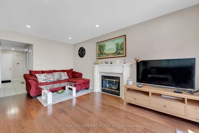 Additional image 17 of 4 SPARTAN Crt