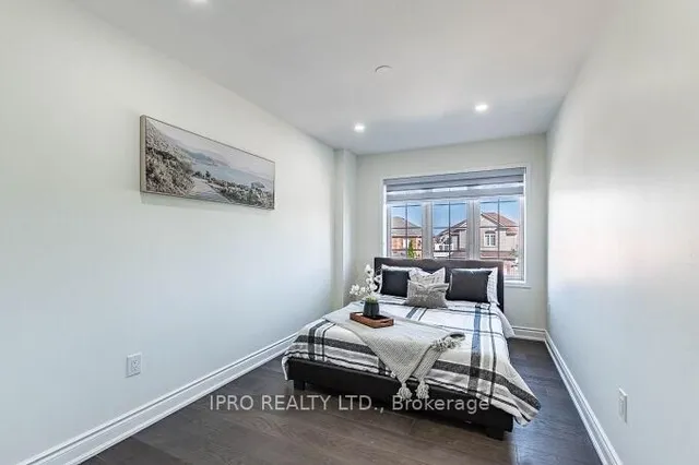 Additional image 30 of 631 Rossellini Dr