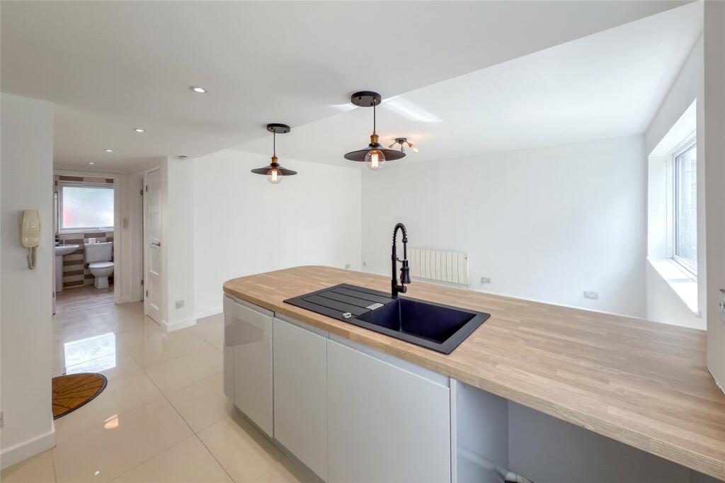 Additional image 5 of Cedar Court, St. Albans, Hertfordshire, AL4