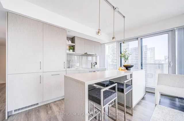 Additional image 13 of 88 Harbour St Unit 3104