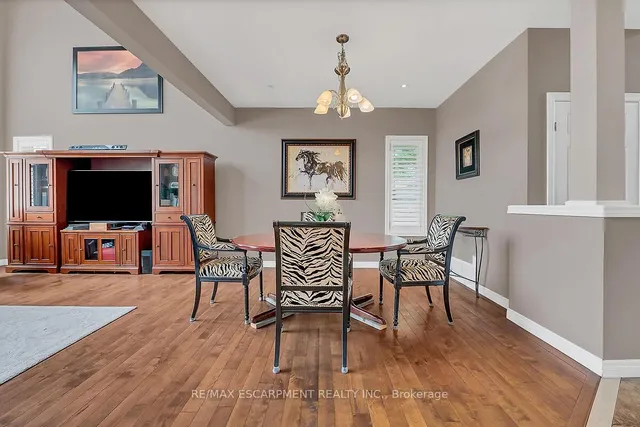 Additional image 18 of 4 Moonstone Crt