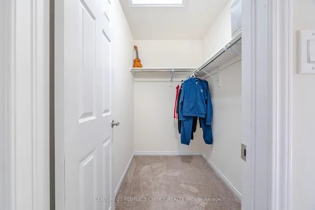 Additional image 40 of 109 Cactus Cres