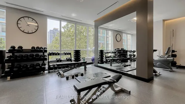 Additional image 41 of 500 Sherbourne St Unit 2010