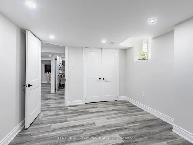 Additional image 41 of 38 Bottlebrush Dr