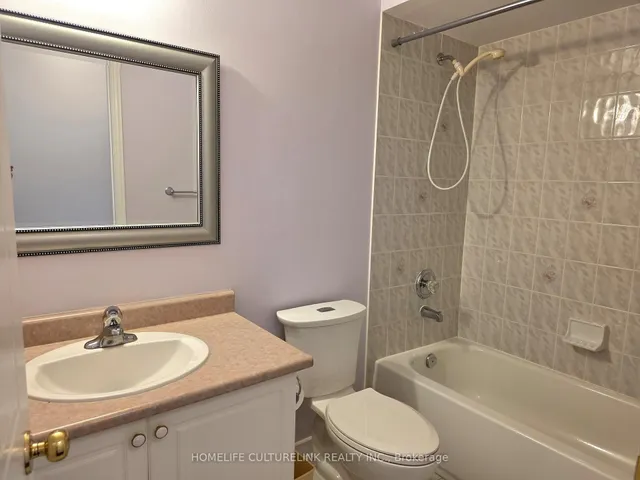 Additional image 25 of 813 Sandhurst Circ