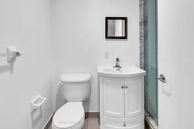 Additional image 30 of 700 King St Unit PH13