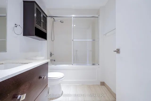 Additional image 7 of 555 Wilson Ave Unit E410