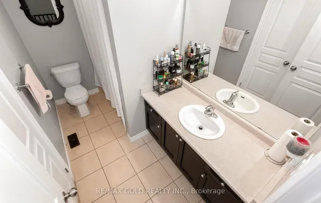 Additional image 43 of 43 Waterbridge St