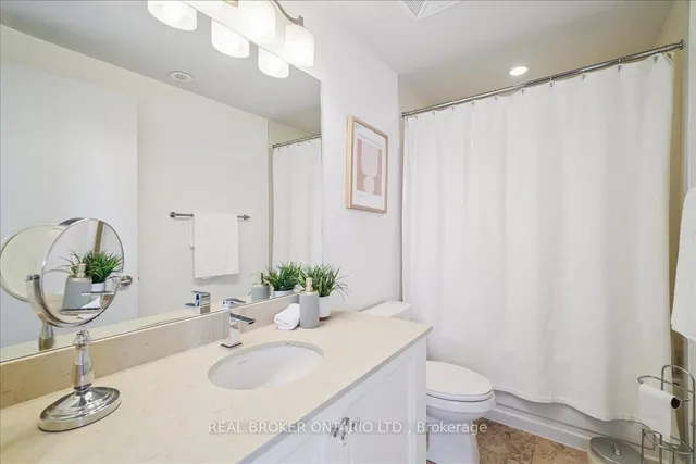 Additional image 28 of 191 Duplex Ave Unit 105