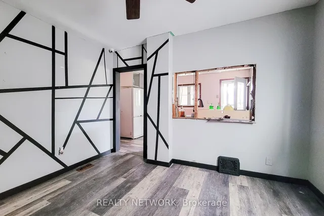 Additional image 21 of 38 Glendale Ave