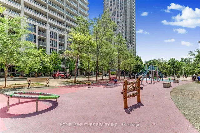 Additional image 34 of 215 Fort York Blvd Unit 1011