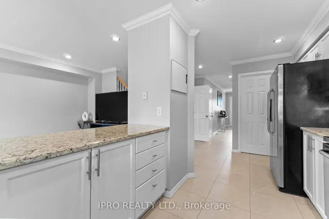 房产图片 7 - 42 Meadow Wood Cres