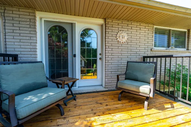 Additional image 39 of 31 Valecrest Ave