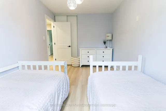 Additional image 27 of 2120 Rathburn Rd Unit 102