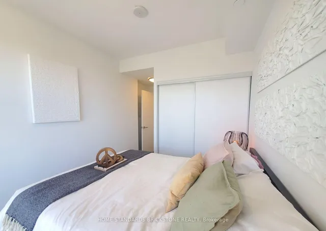 Additional image 12 of 403 Church St Unit 3102