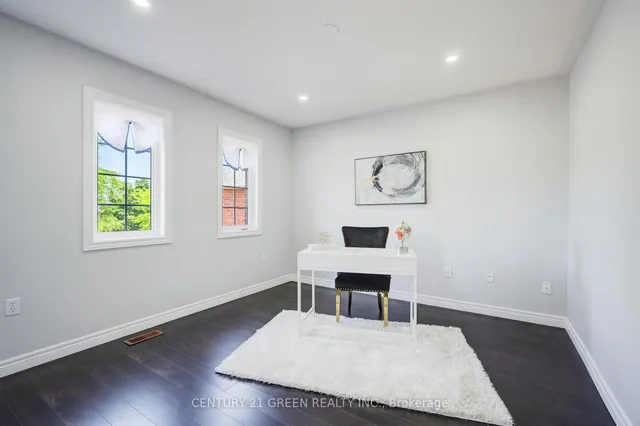 Additional image 36 of 62 Four Seasons Circ