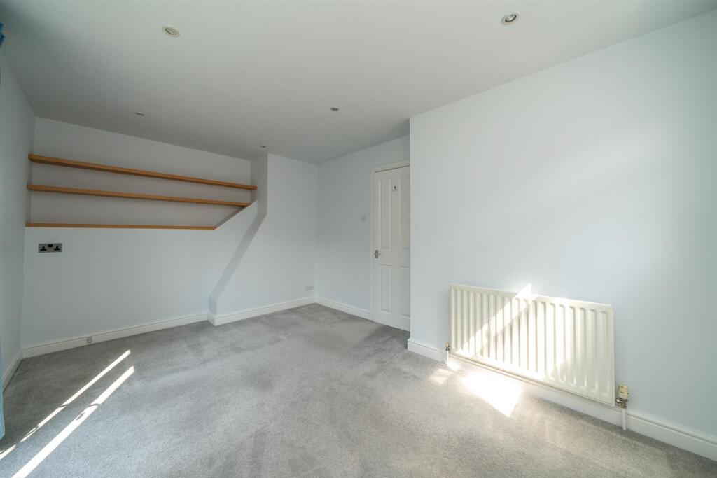 Additional image 20 of Colney Heath Lane, St. Albans