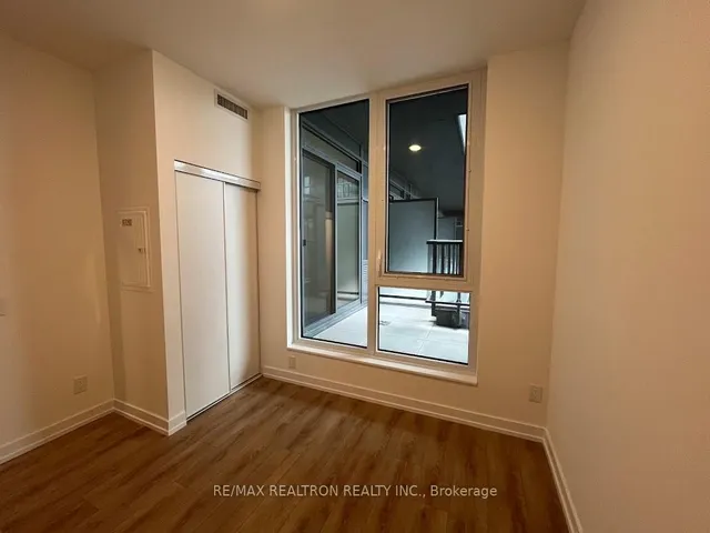 Additional image 24 of 500 Dupont St Unit 301