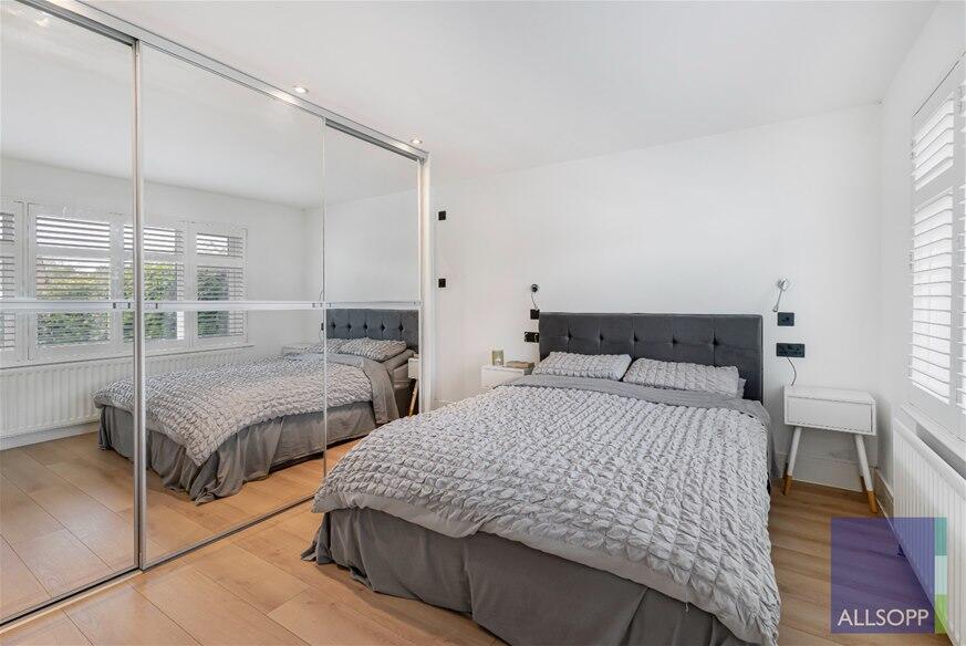 Additional image 9 of Wroxham Way, Harpenden, AL5