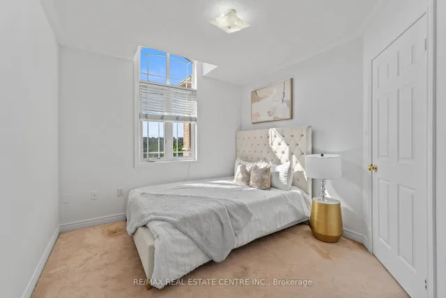 Additional image 36 of 27 Percy Gate