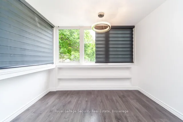 Additional image 17 of 44 Woodgate Dr