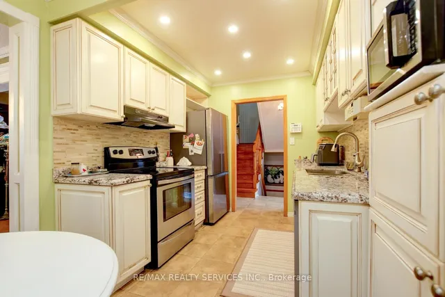 Additional image 43 of 47 Nuttall St