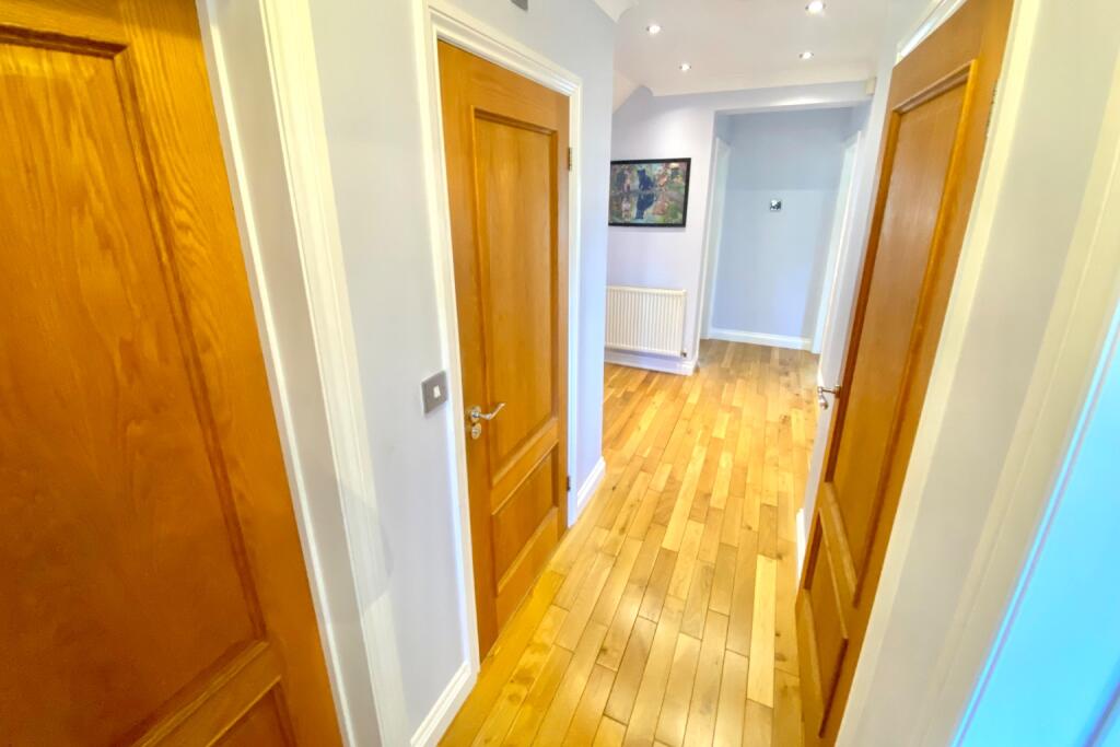Additional image 15 of Mount Drive, Park Street, St. Albans, Hertfordshire, AL2