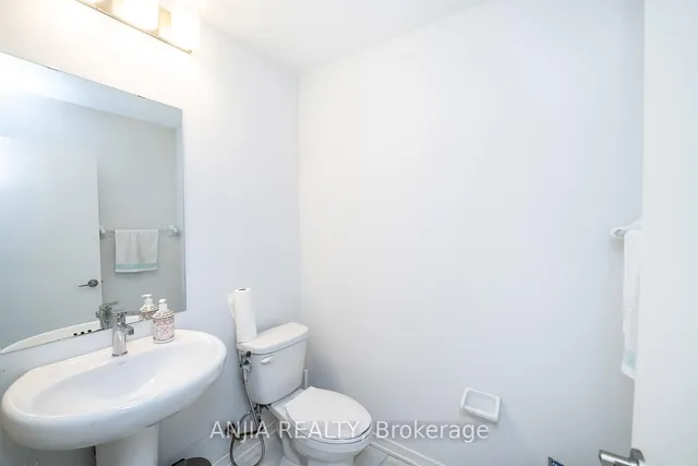 Additional image 6 of 235 Birmingham St Unit 139