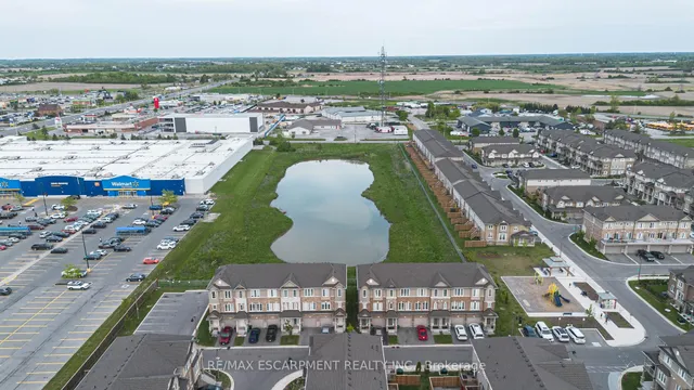 Additional image 24 of 52 AQUARIUS Cres