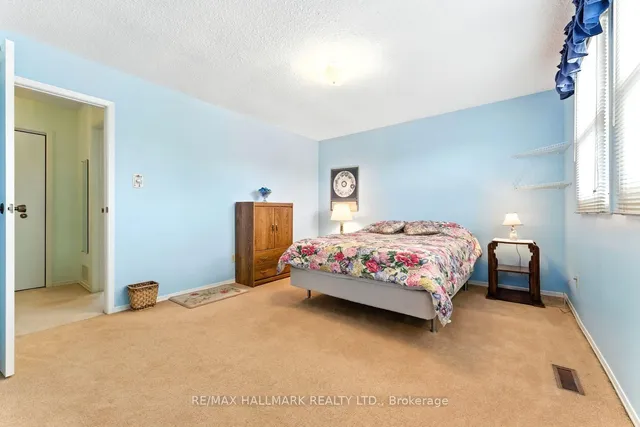 Additional image 25 of 23 Blue Anchor Tr