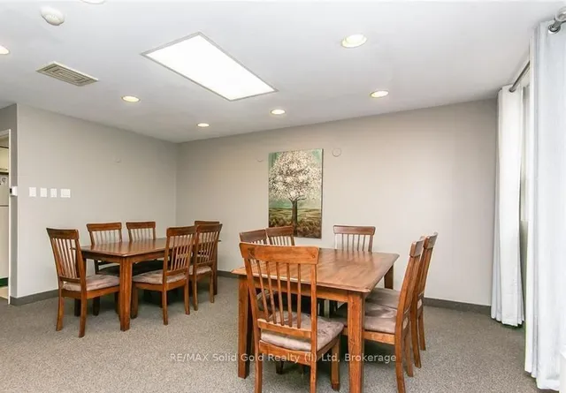 Additional image 18 of 20 Ellen St Unit 611