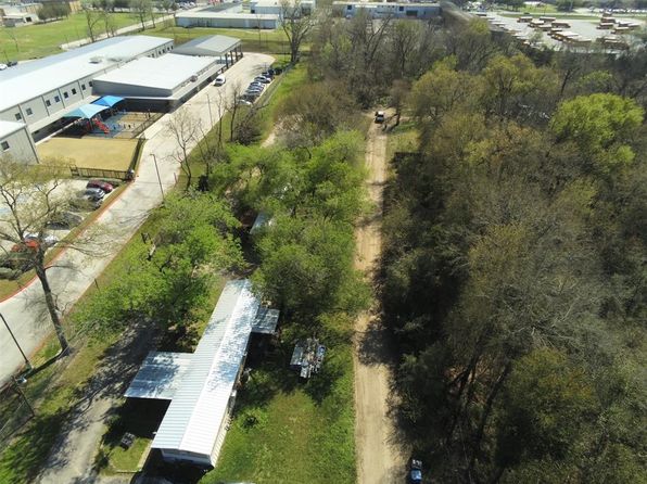 1730 Strawn Rd, Houston, TX 77039